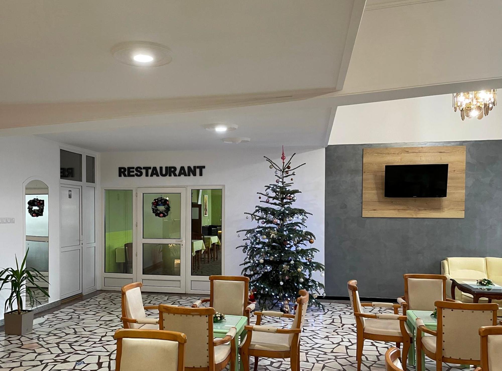 Hotel Hefaistos - Sovata Eksteriør bilde